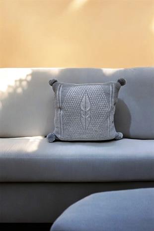 Örgü Desenli Ponponlu Kırlent Kılıfı Gri Renk 43x43cm
