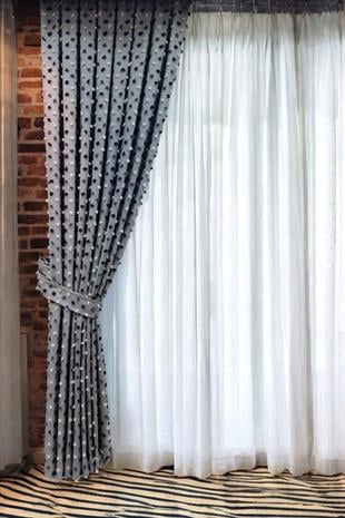 Pastel Püsküllü Fon Perde Gri Renk - Modern ve Neşeli Tasarım