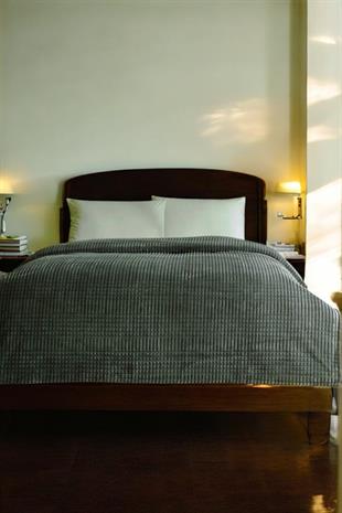 Piramit Battaniye Çift Kişilik Haki Yeşil Renk 220x240cm