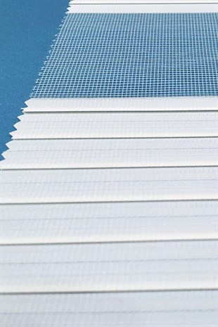 Plise Zebra Perde Beyaz