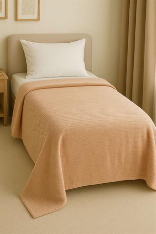 Softline Bej Çizgili Yumuşak ve Hafif Battaniye 150x200 cm (Tek Kişilik)