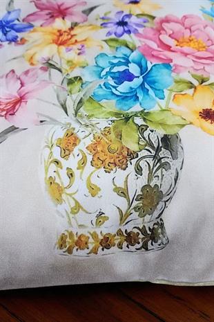 Vintage Vazo Çiçek Desenli Dijital Baskılı Kırlent Kılıfı - 40x40 cm