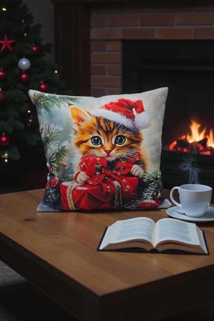 Yılbaşı Temalı Kedi Desenli Dekoratif Kırlent Kılıfı 40x40cm