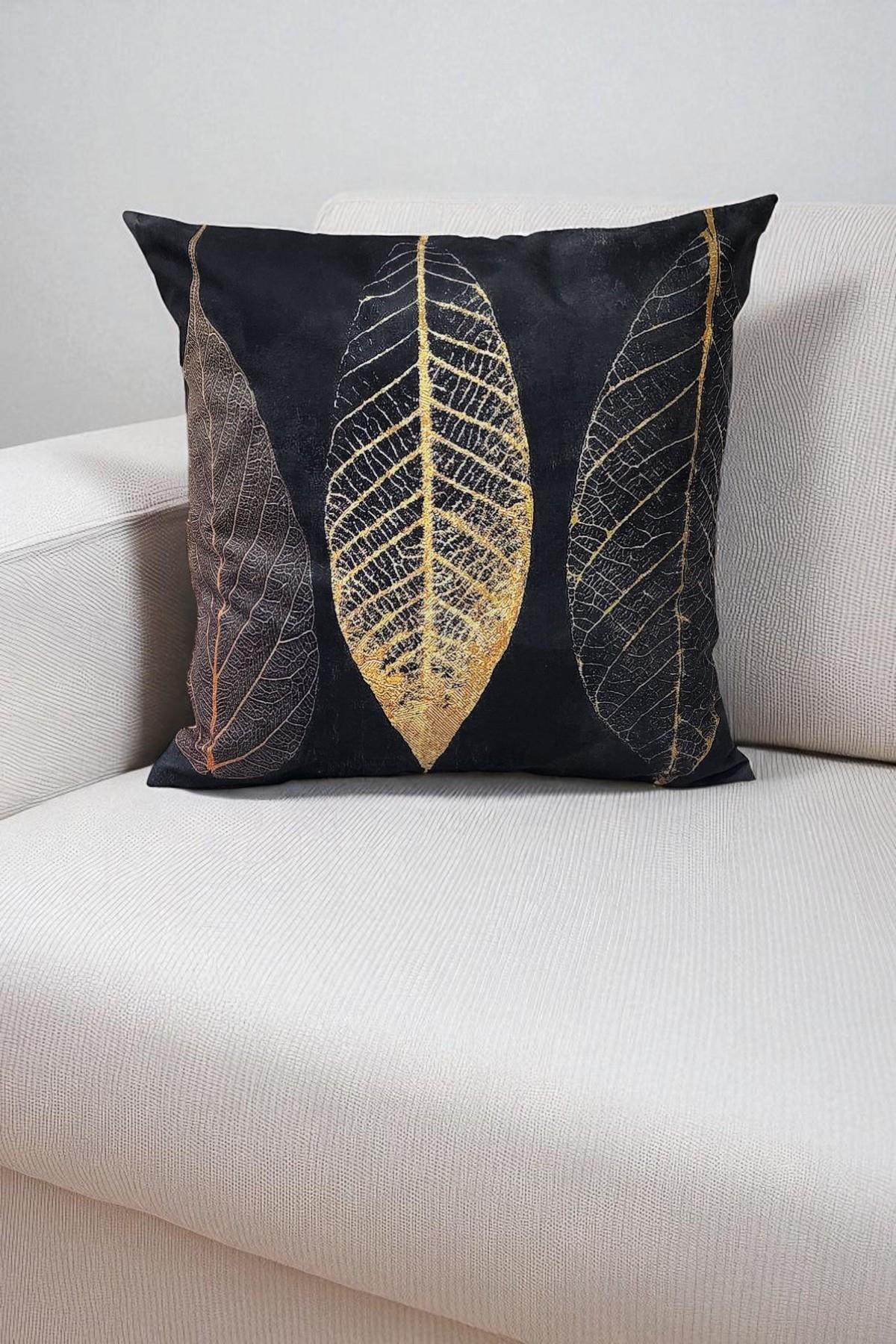 Altın Yaprak Desenli Siyah Dijital Baskılı Kırlent Kılıfı - 40x40 cm