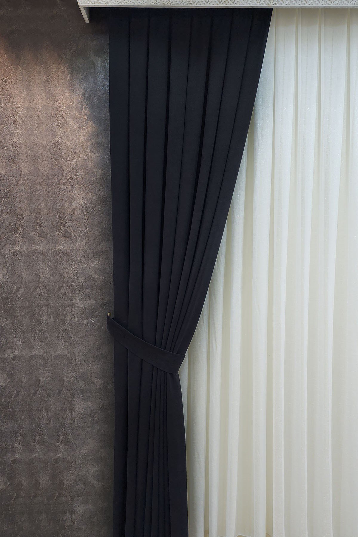 Mosso Fon Perde Düz Renk Siyah