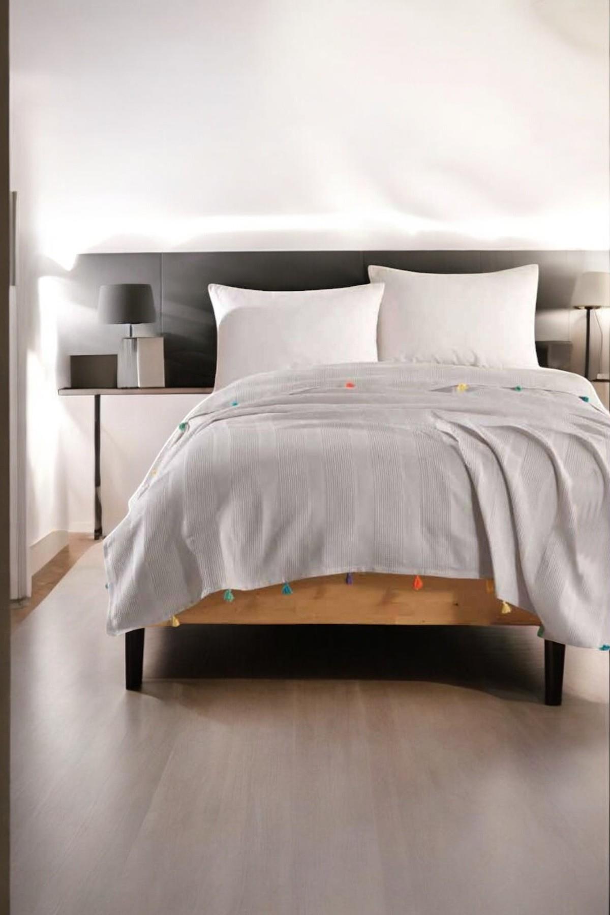 Vizon Renk Ponpon Dream Pike Çift Kişilik 200x220cm