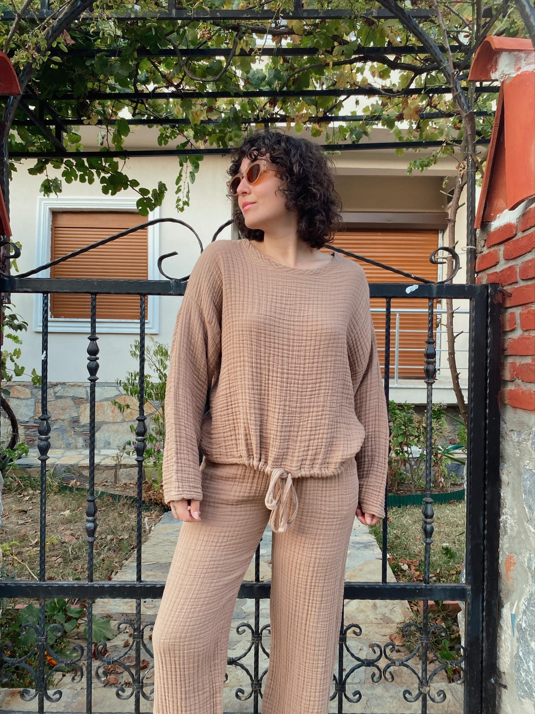 Bisiklet Yaka İp Detaylı Sweatshirt PRALİNE