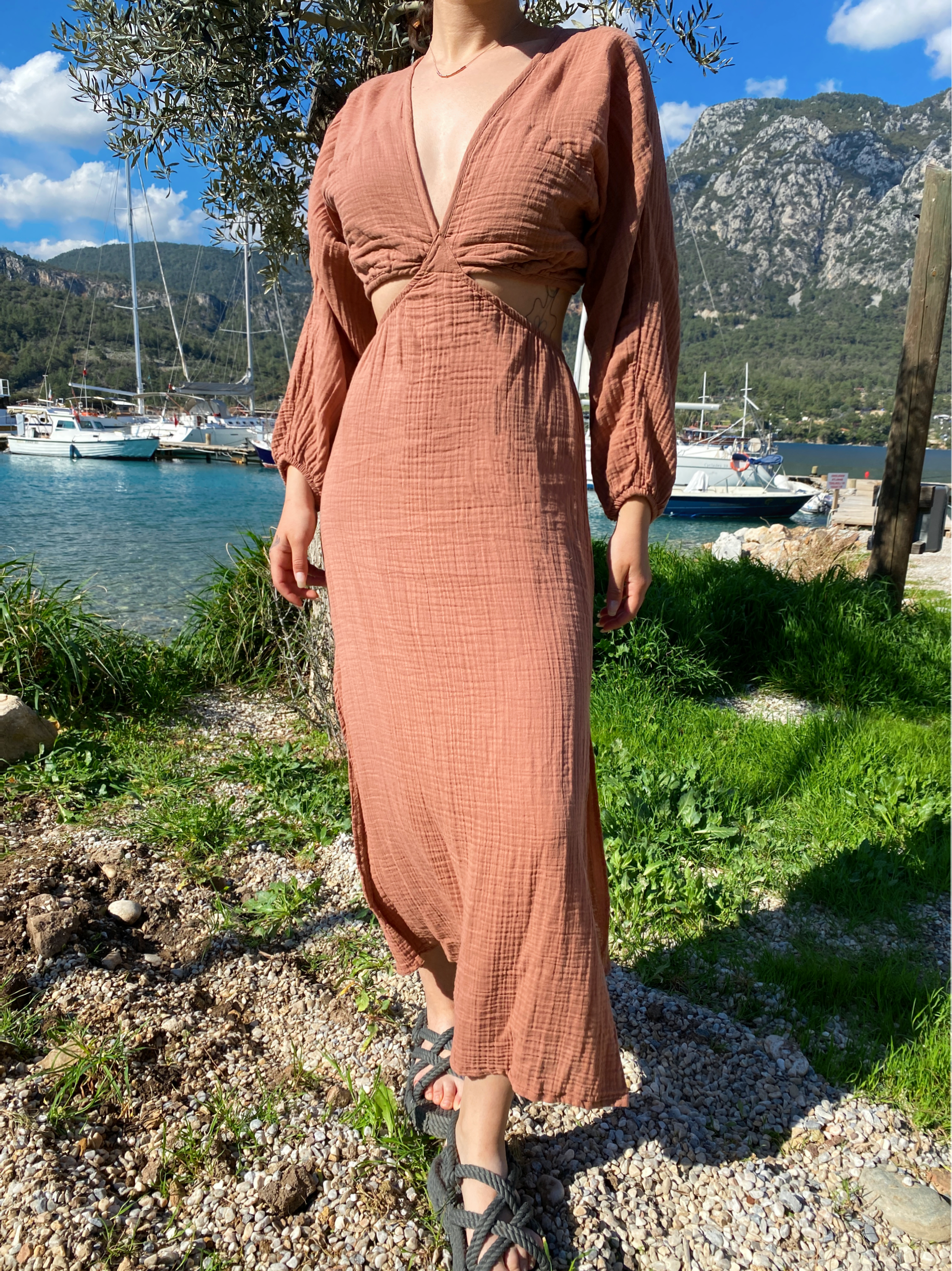 Kuğu Elbise-MOCHA