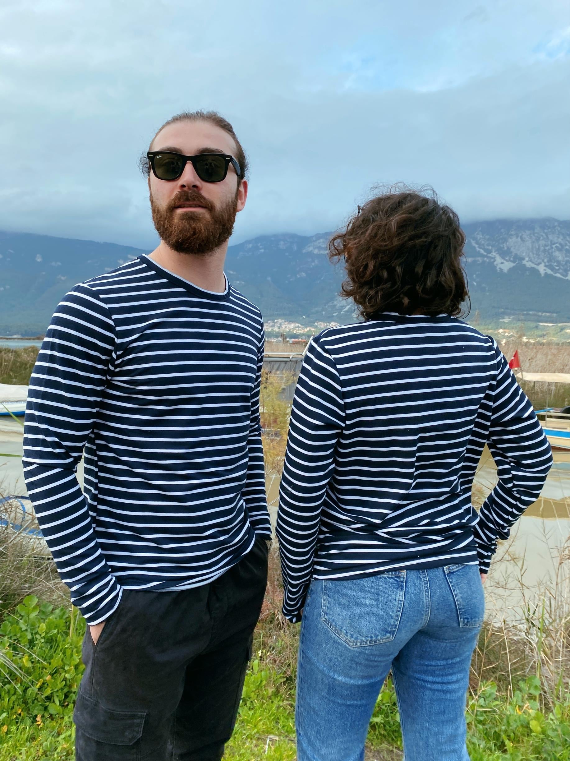 Lacivert Beyaz Çizgili Bisiklet Yaka Uzun Kollu Unisex Tişört 