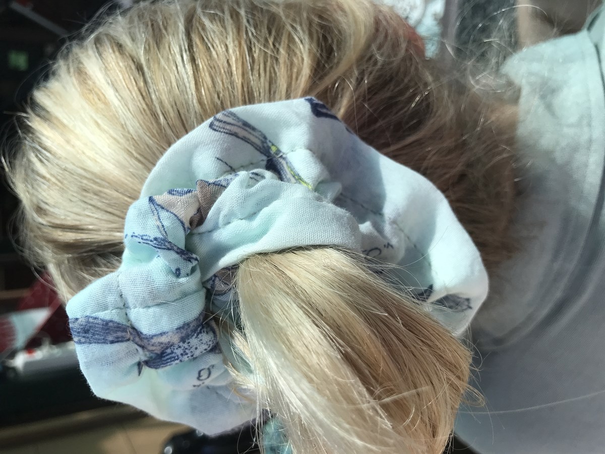 Mint Yeşili Kuş Desenli Orta Boy Scrunchie Toka 