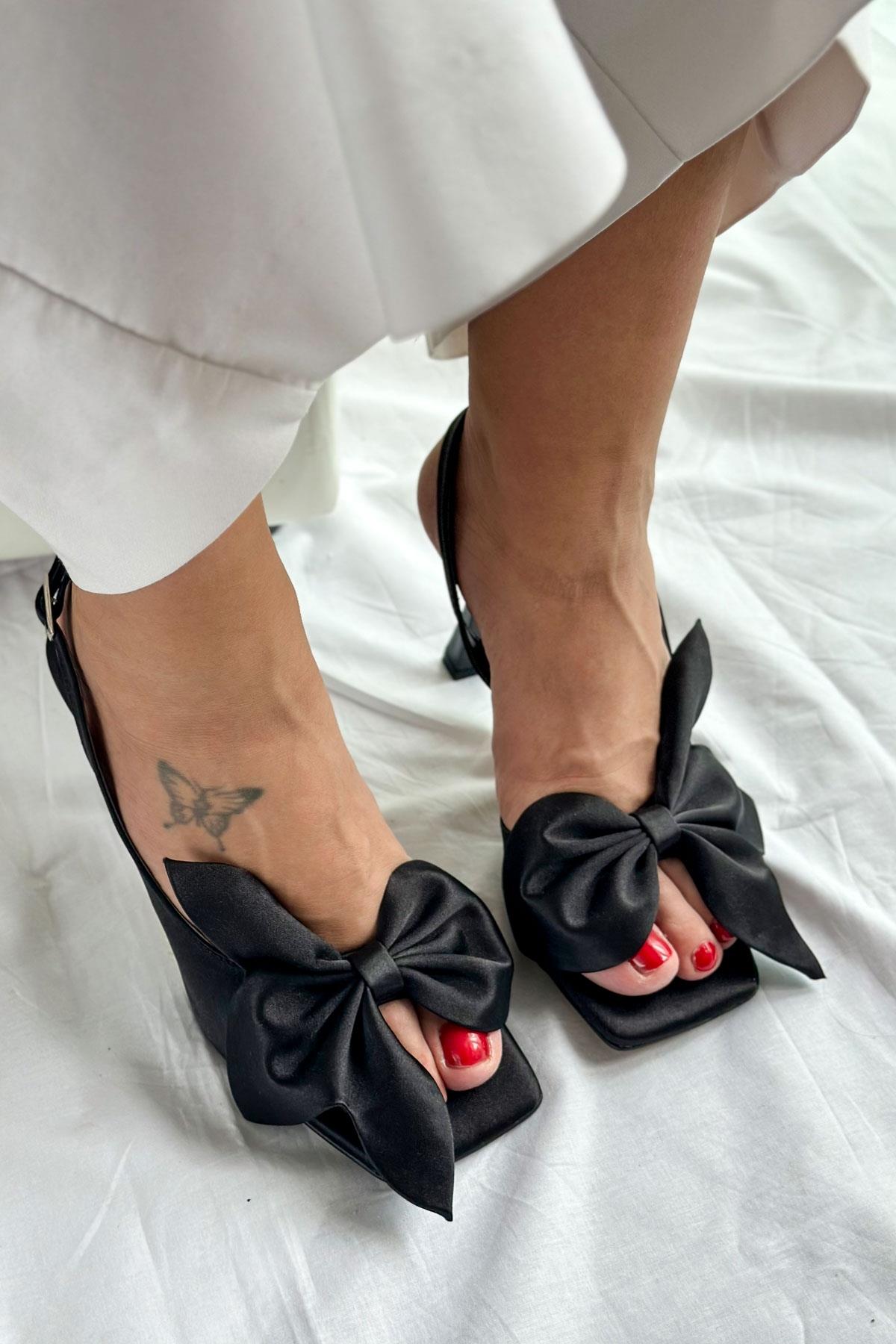 Lotus Siyah Saten Fiyonk Detay Kadın Topuklu Sandalet