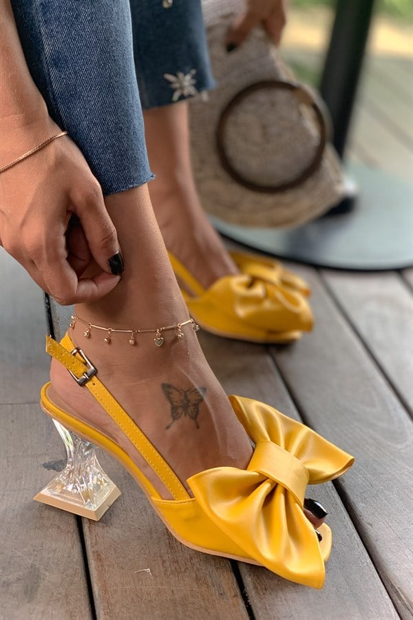 Queen Sarı Şeffaf Topuk Sandalet
