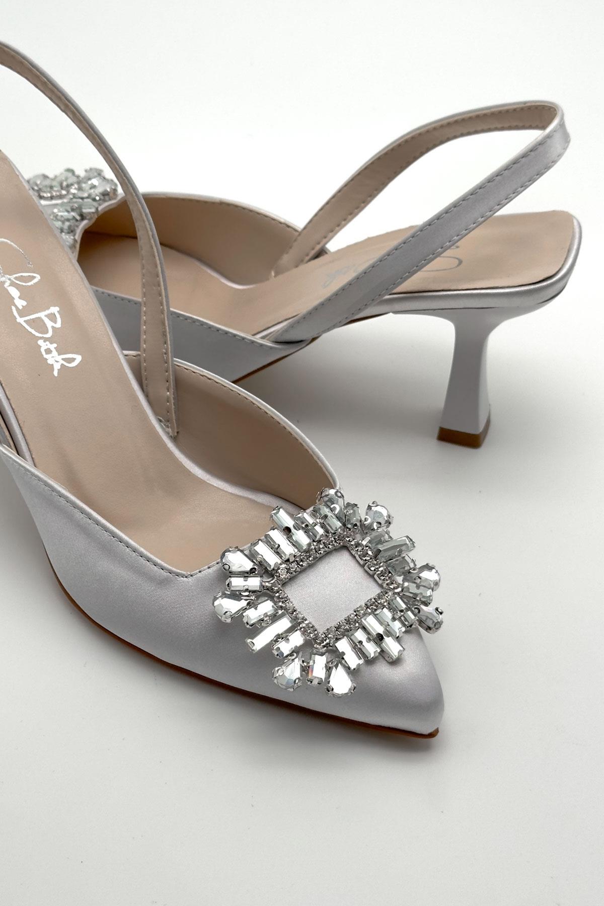 Quiero Gümüş Saten Taşlı Açık Stiletto