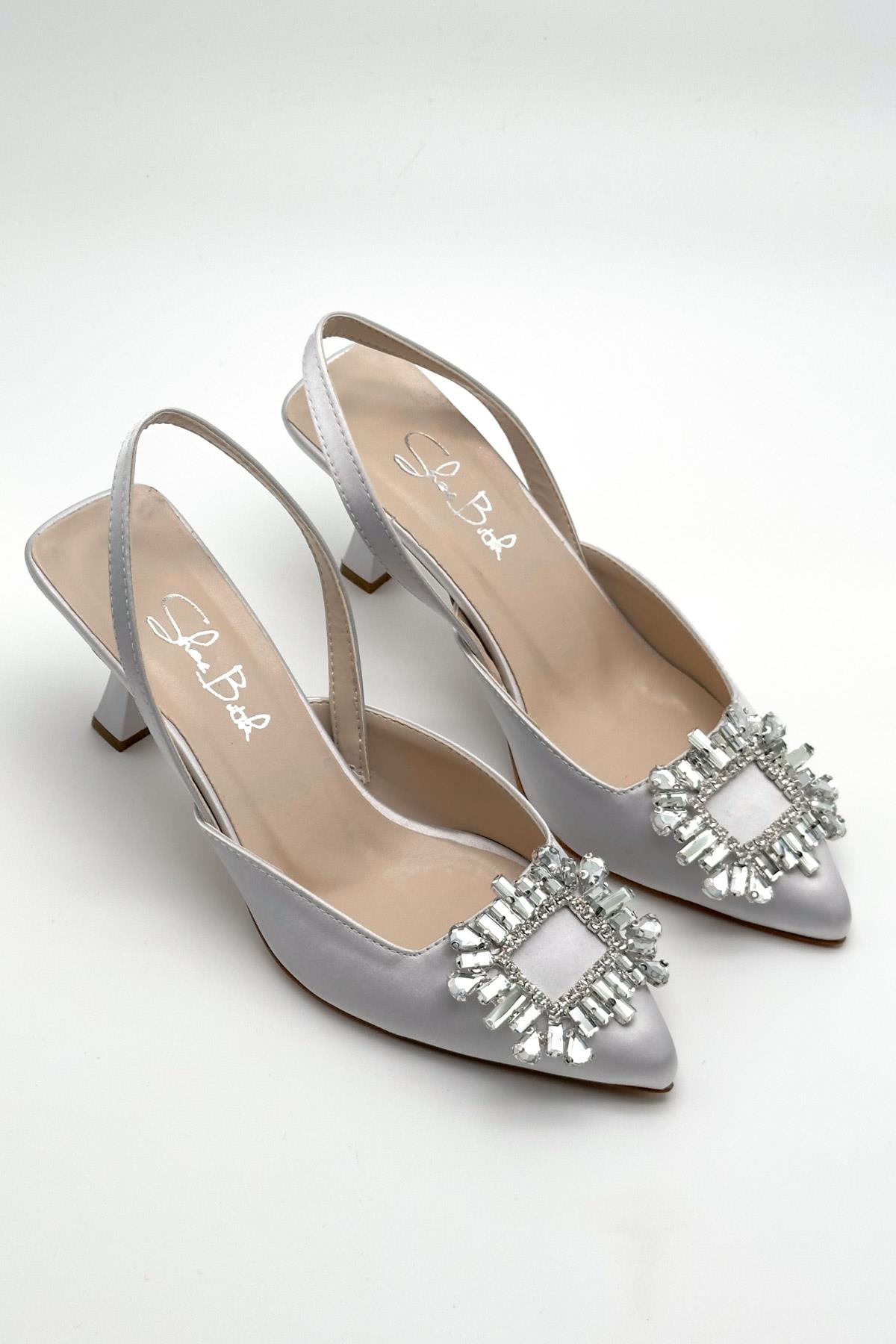 Quiero Gümüş Saten Taşlı Açık Stiletto