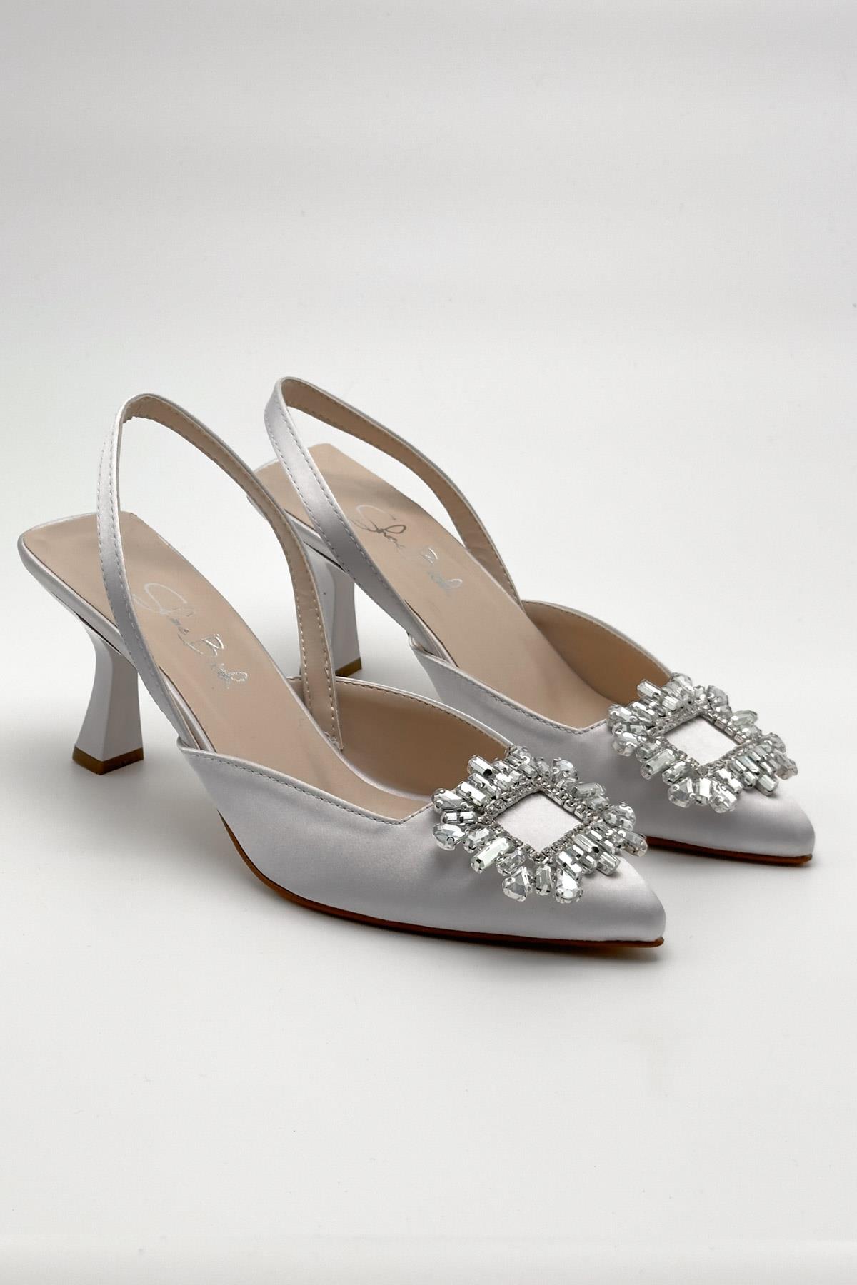 Quiero Gümüş Saten Taşlı Açık Stiletto