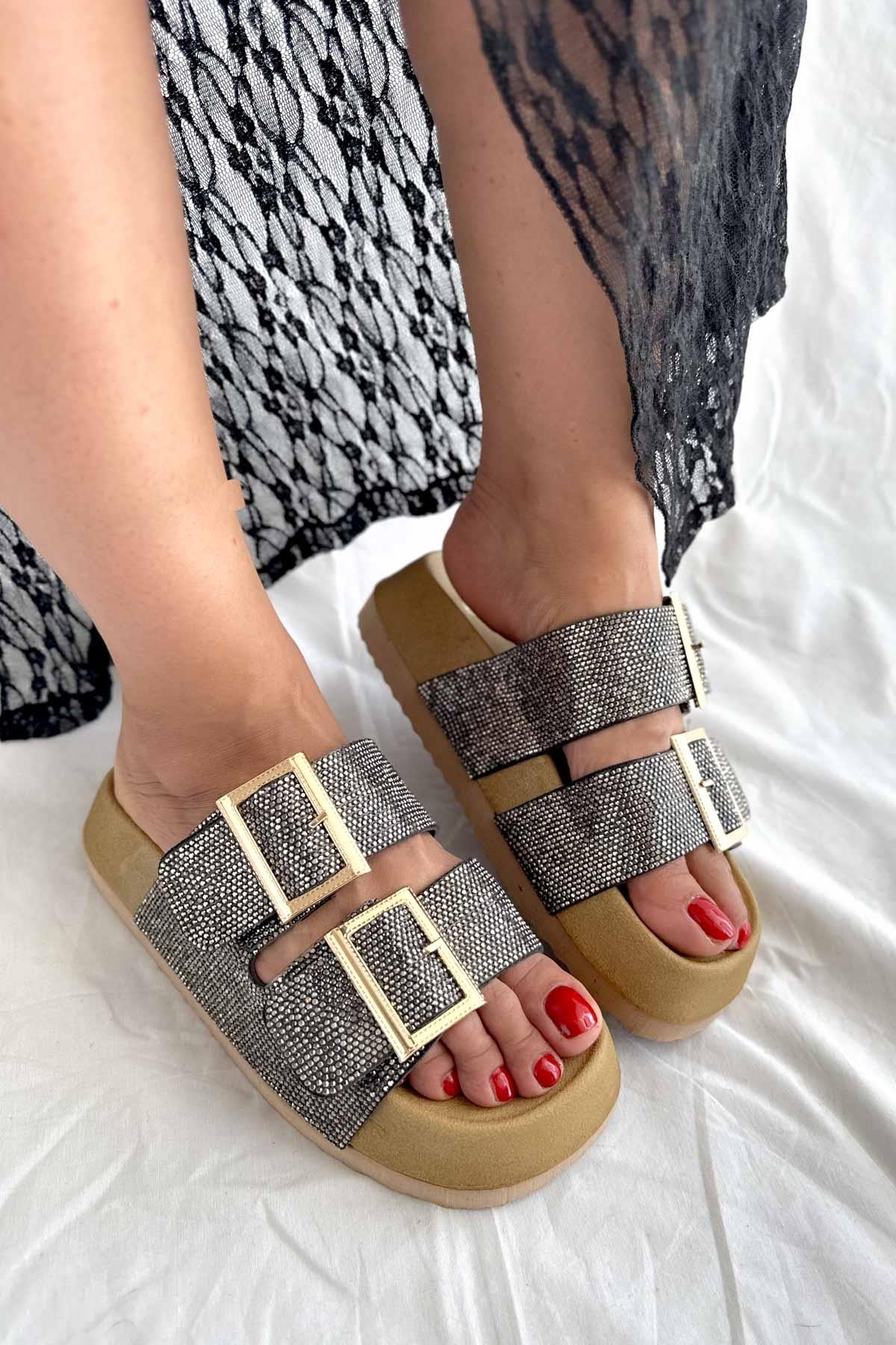 Shiny Siyah Taşlı Mantar Taban Kadın Terlik