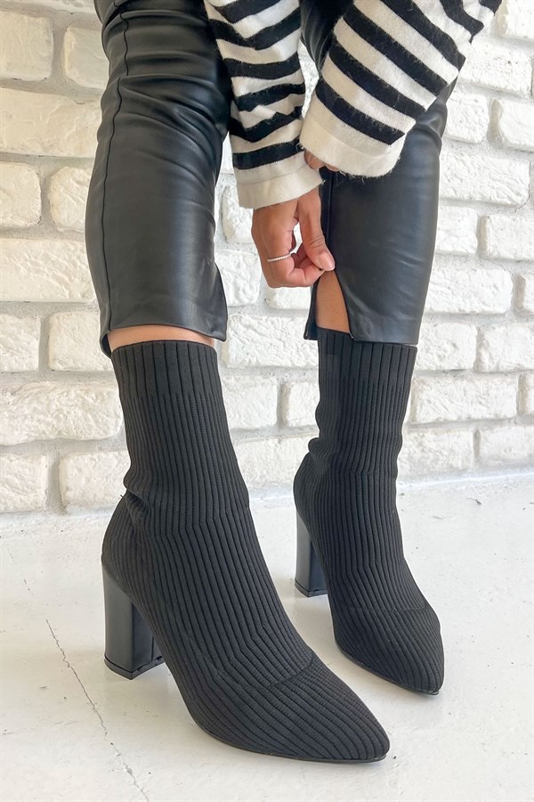 Tapas Black Knitwear Boots