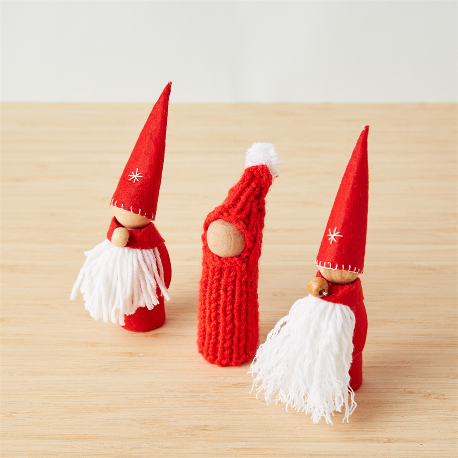 2 Noel Baba ve Ponpon Başlıklı Cüce