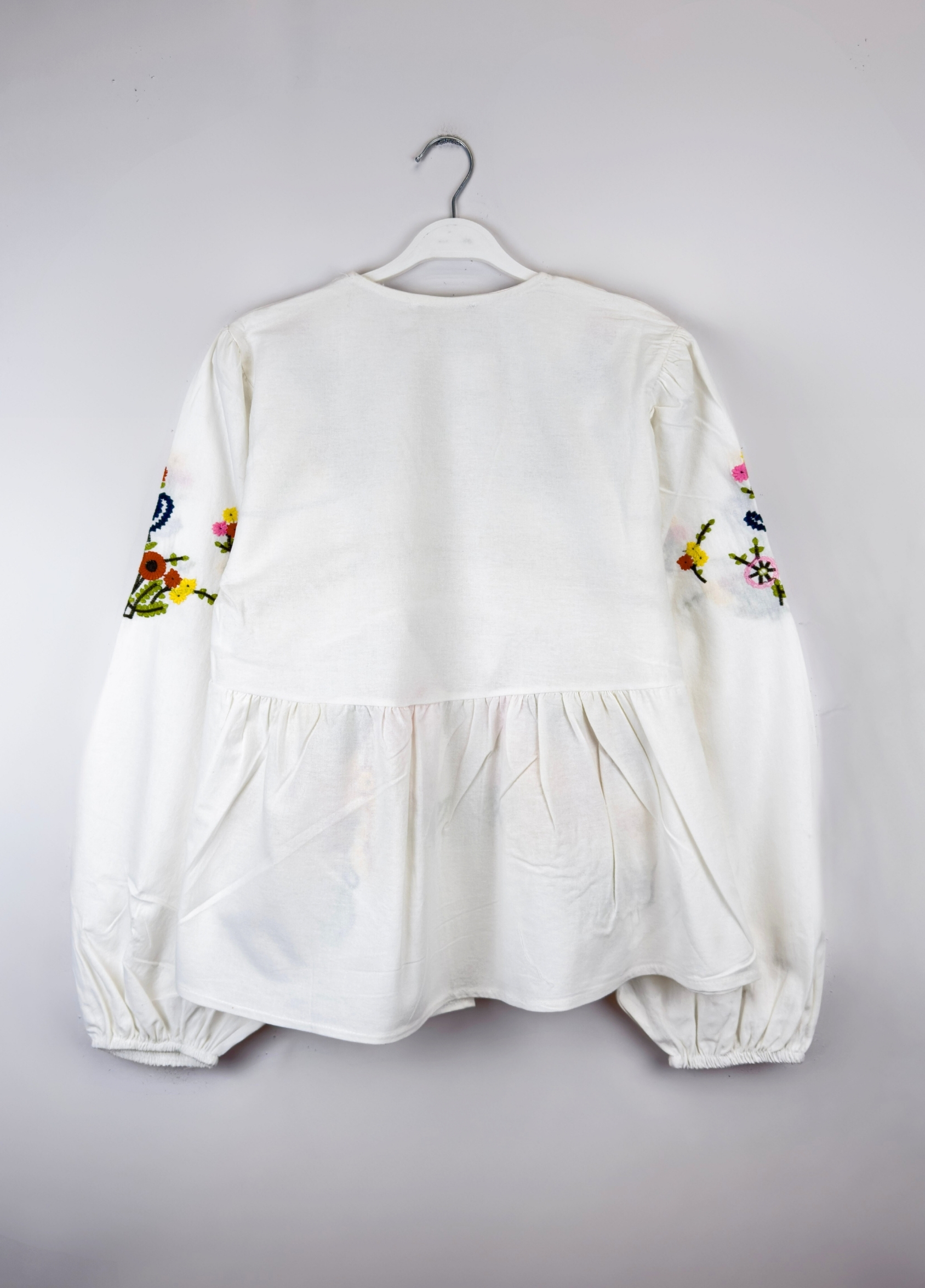 Bağlamalı Nakışlı Bluz Ekru 