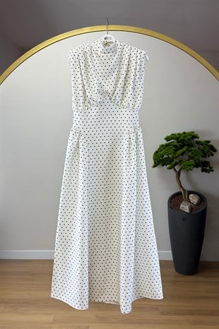 Puantiyeli Elbise Beyaz