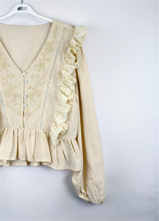 V Yaka Güpürlü Bluz Bej  