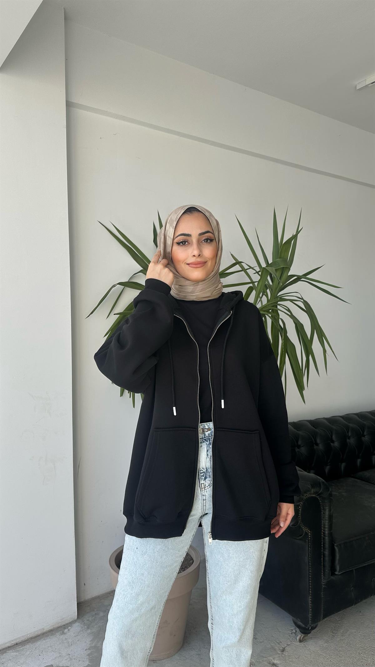 Fermuarlı Kapşonlu Hırka Siyah