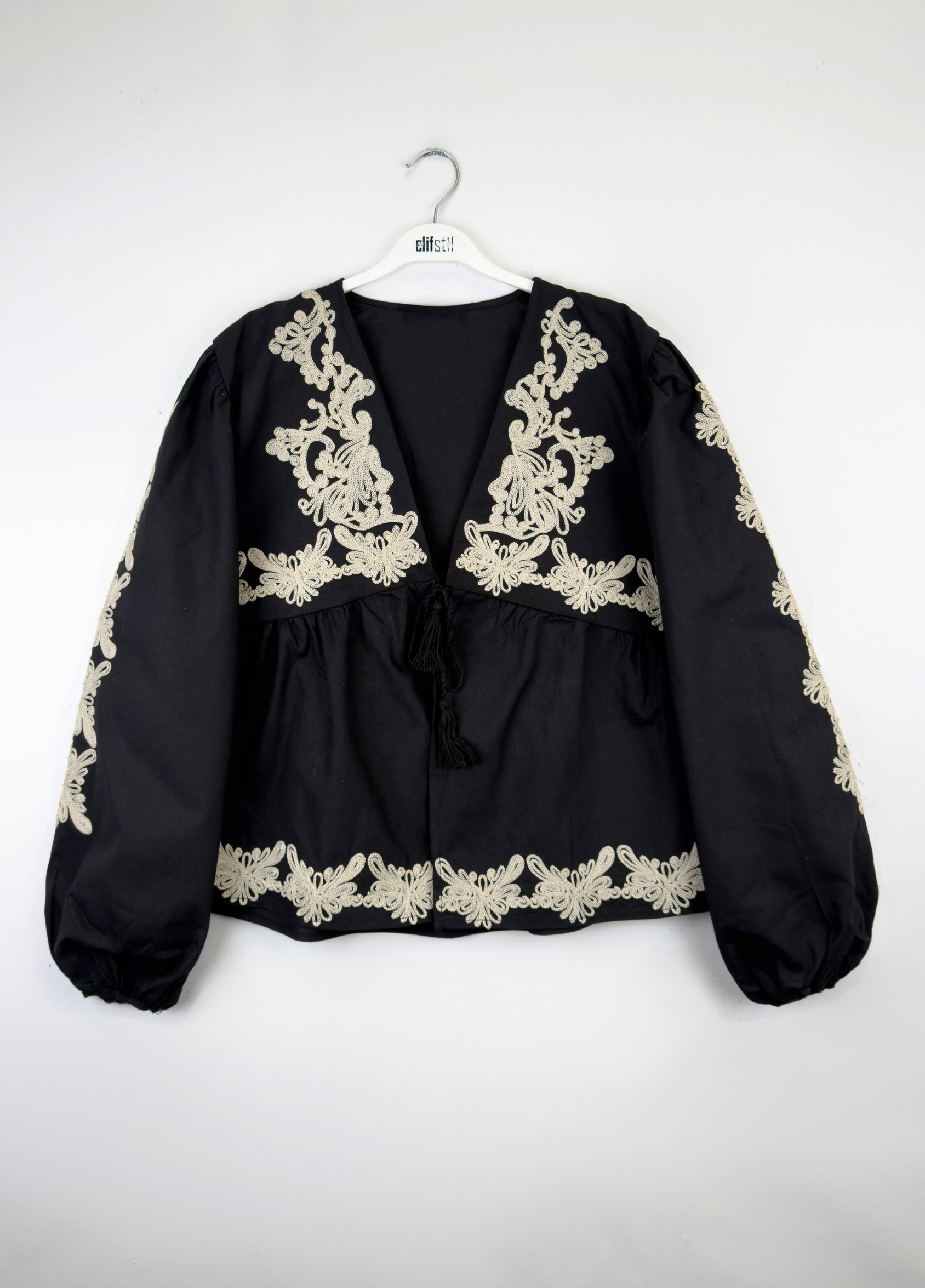 İşlemeli Bluz Siyah 