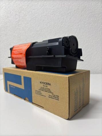 Kyocera Mita TK-170 Tomoegawa Muadil Toner FS 1320-1320d-1320dn-FS 1370-FS 1370dn-ECOSYS 2100 Series-P 2135d-2135dn-MITACO MP 9035kyoceraKyocera Mita TK-170 Tomoegawa Muadil Toner FS 1320-1320d-1320dn-FS 1370-FS 1370dn-ECOSYS 2100 Series-P 2135d-2135dn-MITACO MP 9035