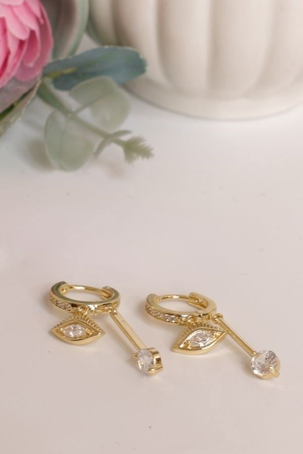 Gold Renk Küçük Taş Detaylı Trend Seri Küpe