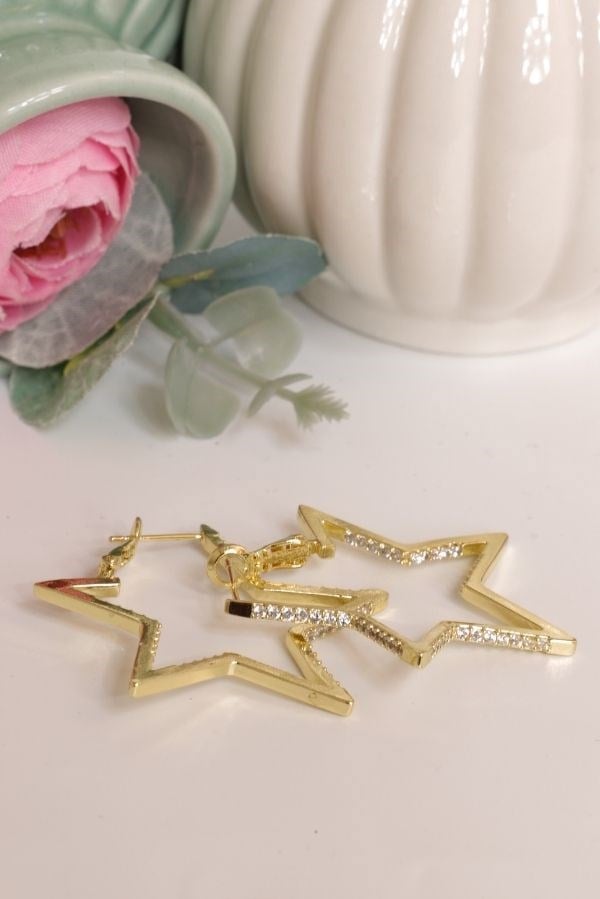 Gold Renk Yıldız Model Trend Seri Küpe