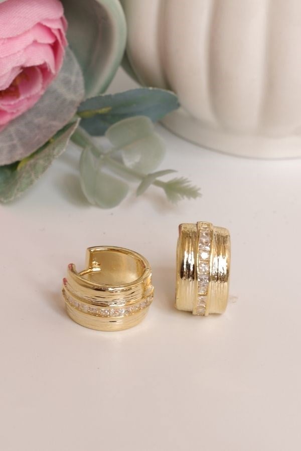 Gold Taşlı Küçük Trend Seri Küpe