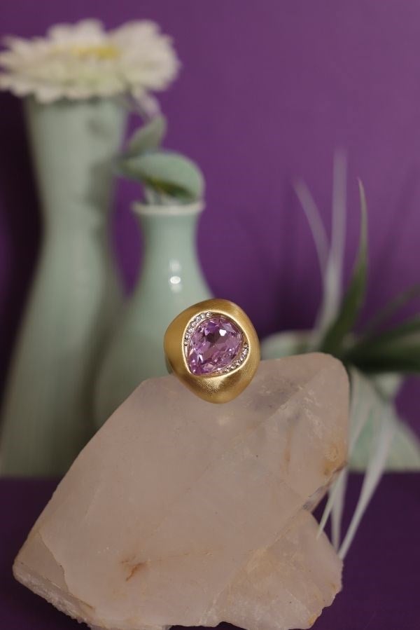Özel Tasarım Gold Renk Swarovski Mor Taş Yüzük