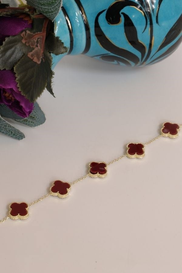 Bordo Renk Yonca Model Trend Seri Bileklik