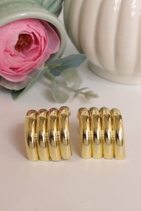 Gold Renk Kare Model Trend Seri Küpe