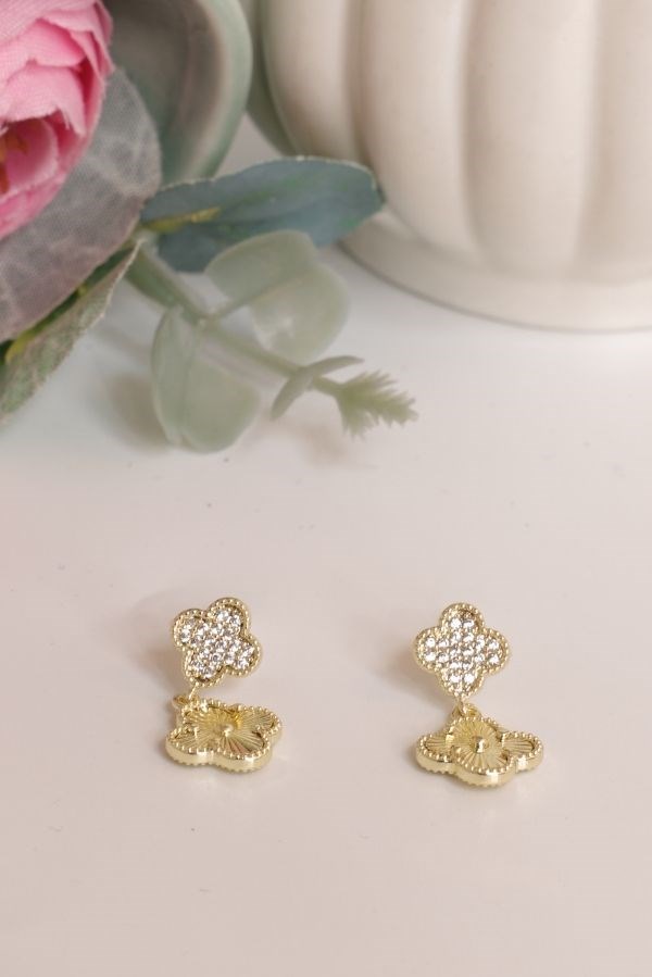 Gold Renk Yonca Model Trend Seri Küpe
