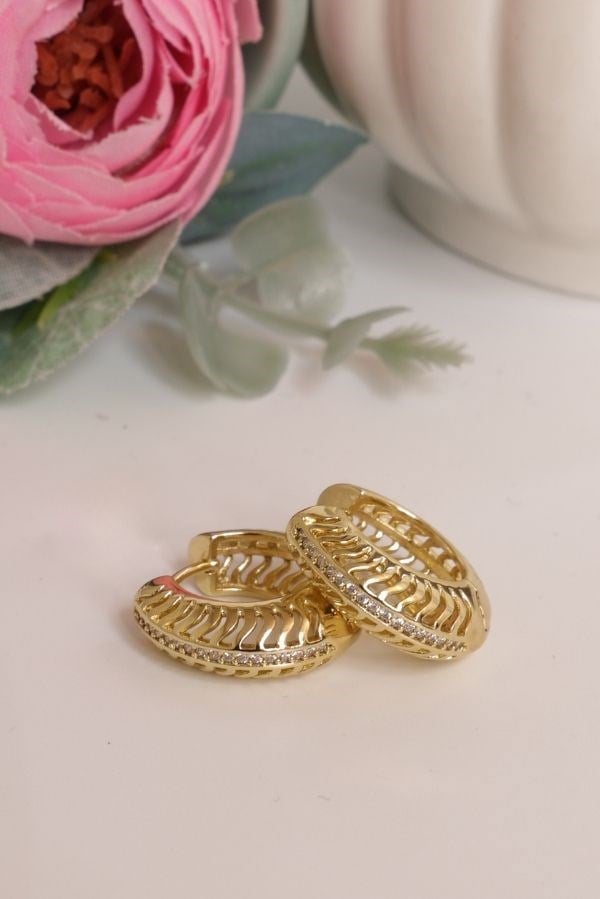 Gold Renk Yuvarlak Model Taşlı Trend Seri Küpe