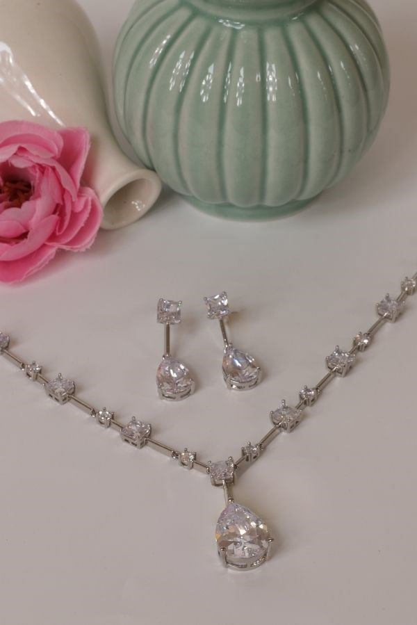 Kristal Kare Model Taşlı Takı Seti