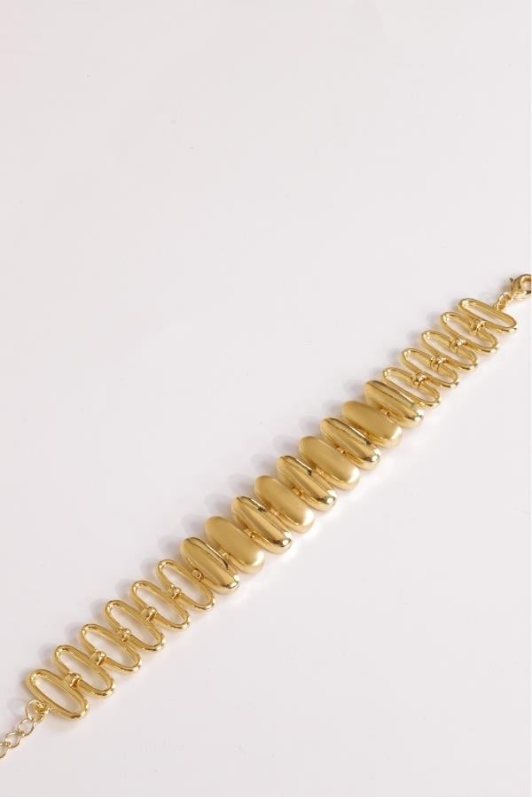  Individuell gestaltetes goldenes Armband mit ovalem Detail