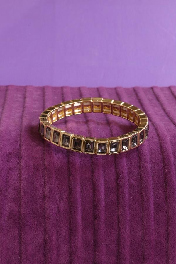 Individuell gestaltetes quadratisches Armband aus schwarzem Stein