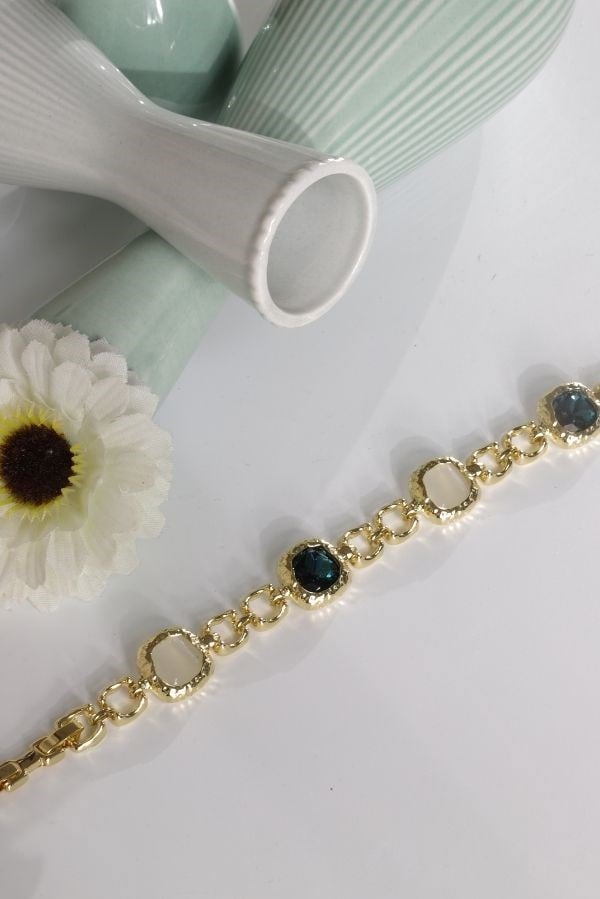 Özel Tasarım Swarovski Taş Gold Detaylı  Lacivert-Krem Renk Bileklik 