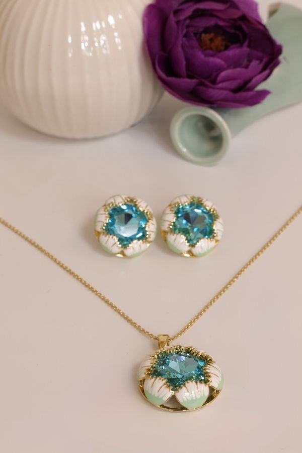 Özel Tasarım Swarovski Taş Mavi Renk Çiçek ModelTakı Seti