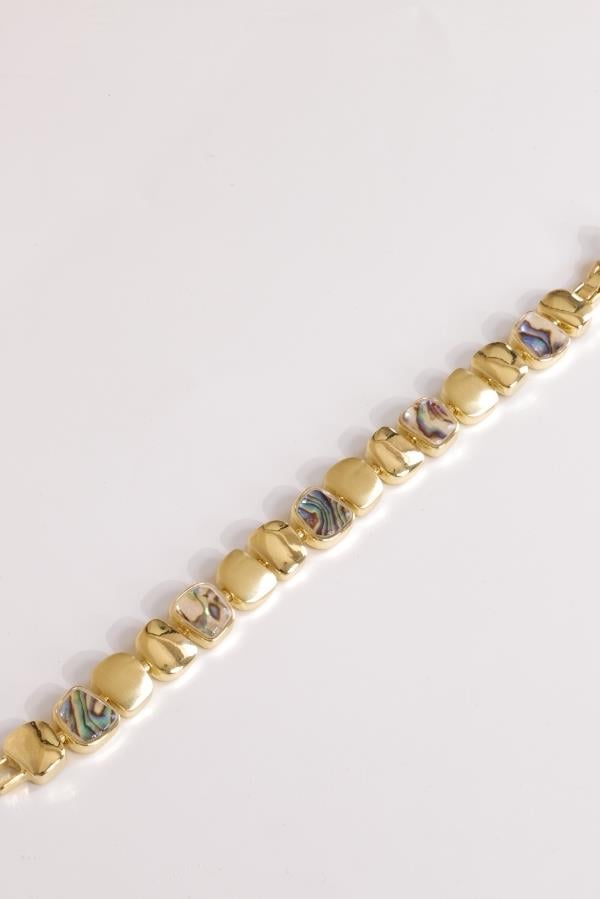 Bracelet en or orné de nacre