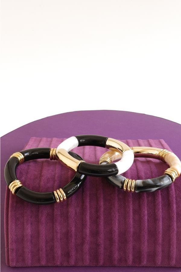 3-teiliges Armbandset aus Acryl in Schwarz und Gold mit Farbverlauf