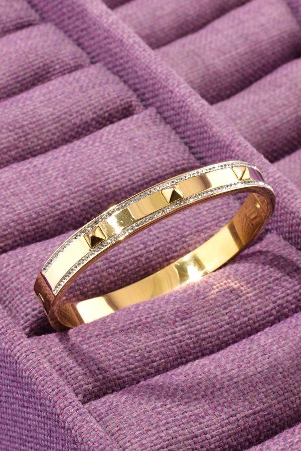 Bracelet manchette orné de pierres