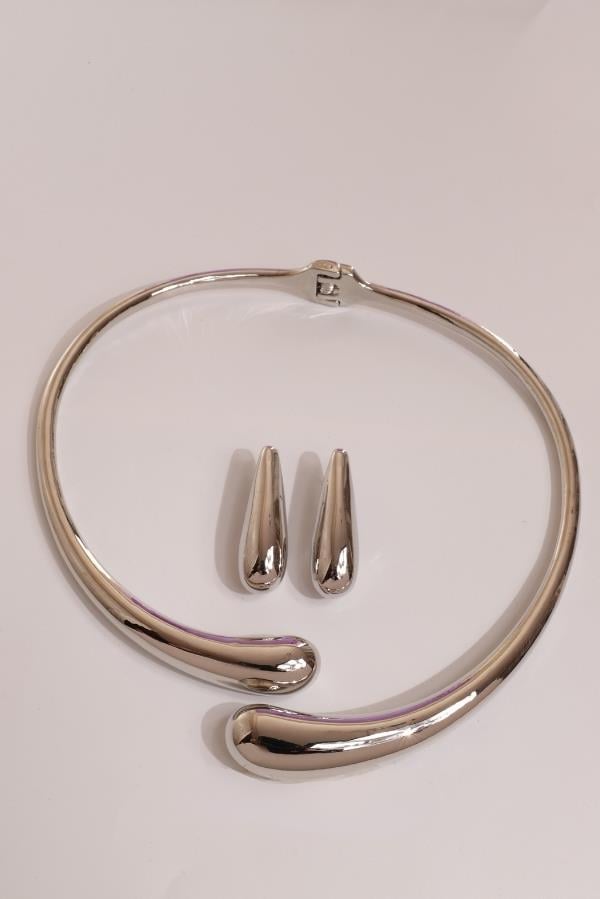  Designer-Schmuckset in Silberfarbe