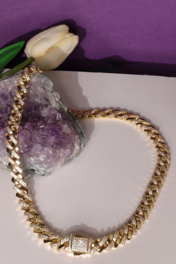 Gourmet-Halskette mit Steinverzierungen