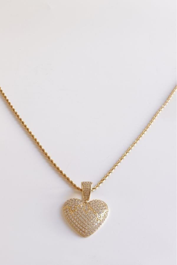 Collier en acier avec motif cœur en pierre