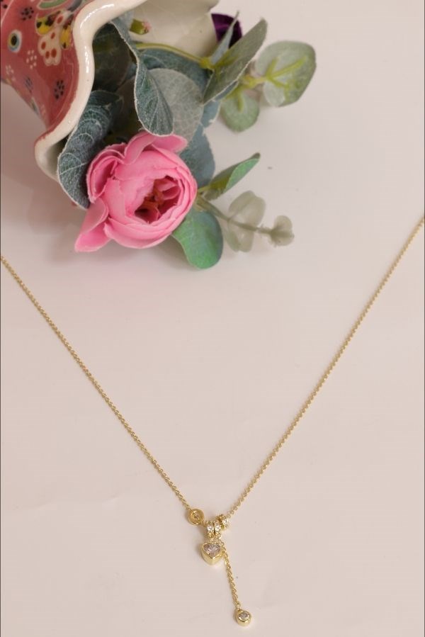 Trend Seri Gold Renk Sallantılı Taşlı Kalp Model Kolye 
