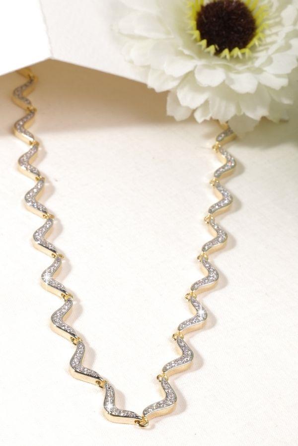 Collier en zigzag avec pierres de zircon