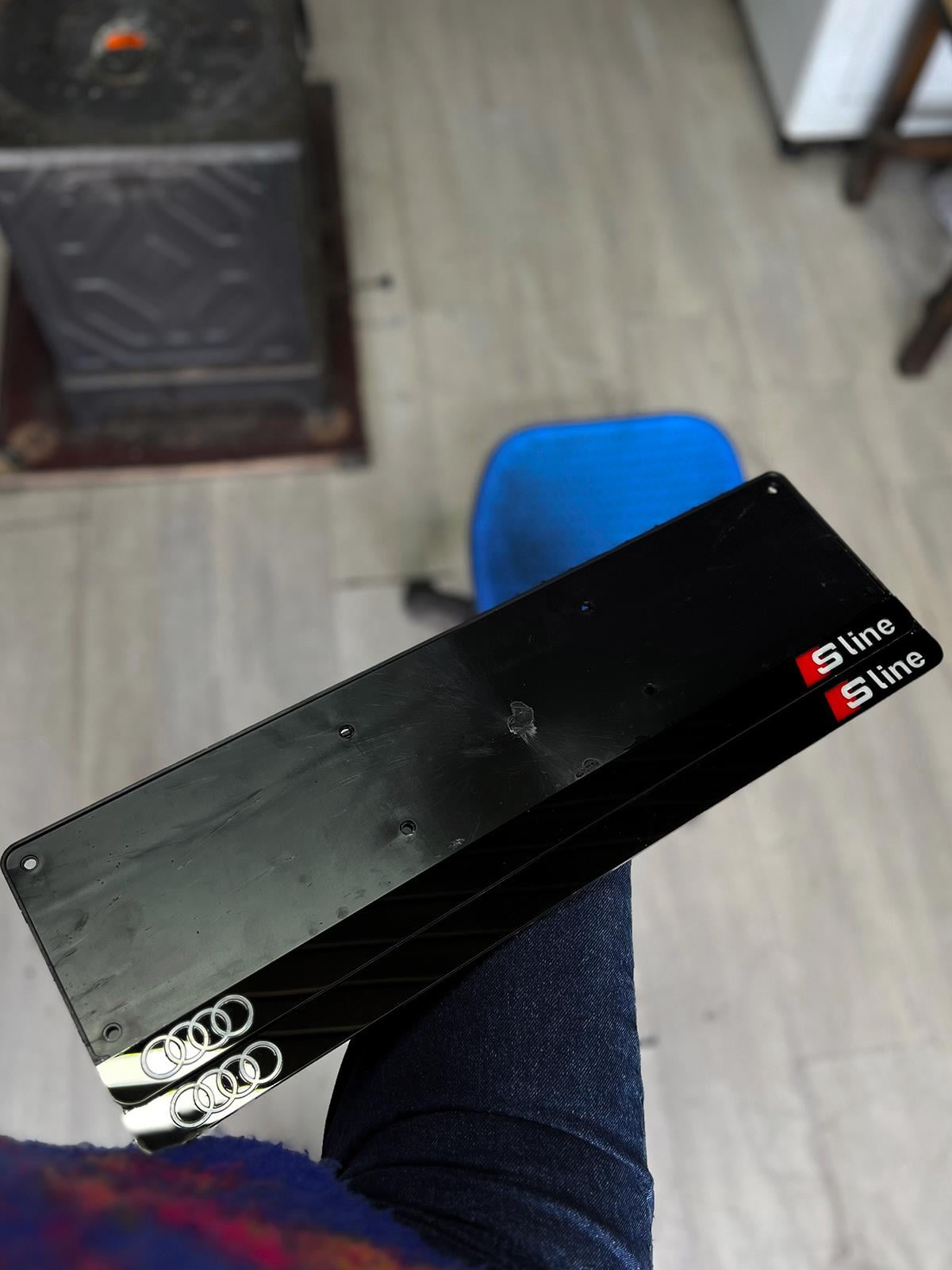 AUDİ Sline Pleksi PlakalıkPlakalık